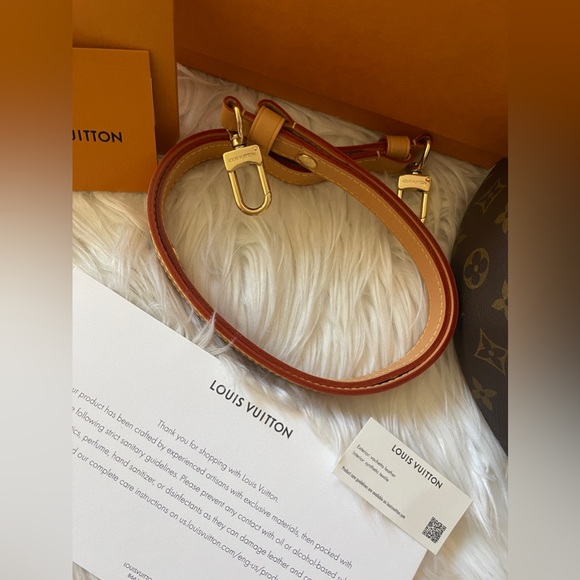 🚫TRADED🚫 Louis Vuitton loop bag & bumbag bundle trade - Picture 4 of 11